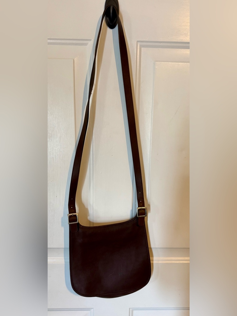 Vintage Coach 9131 Dark Brown Leather Legacy Hippie Flap Crossbody Bag Saddle